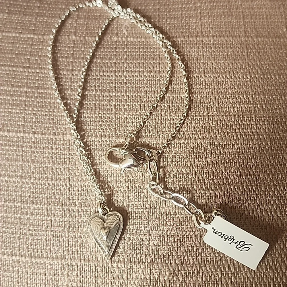 New Brighton Dazzling Love Petite Heart Necklace in Lilac, NWT - Picture 7 of 9